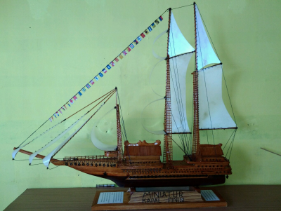 Miniatur Kapal Phinisi