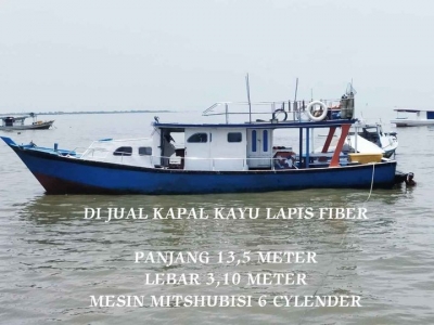 Kapal Kayu Lapis Fiber