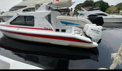 Kapal speedboat