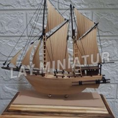 Jual Miniatur Kapal Pinisi shipshapp