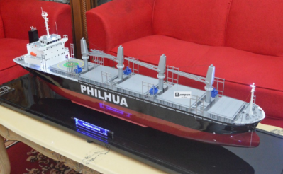 Miniatur Kapal Tanker Bulk Carrier Philhua