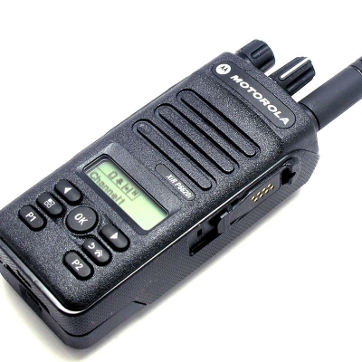 Motorola MOTOTRBO XiR P6620i Digital Portable Two-Way Radio (Not TIA Version)